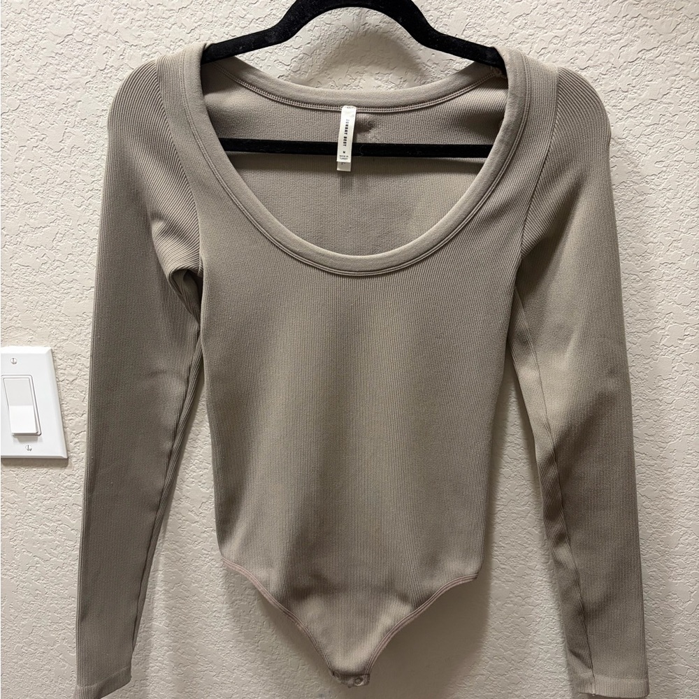 Aritzia Taupe Long Sleeve Bodysuit